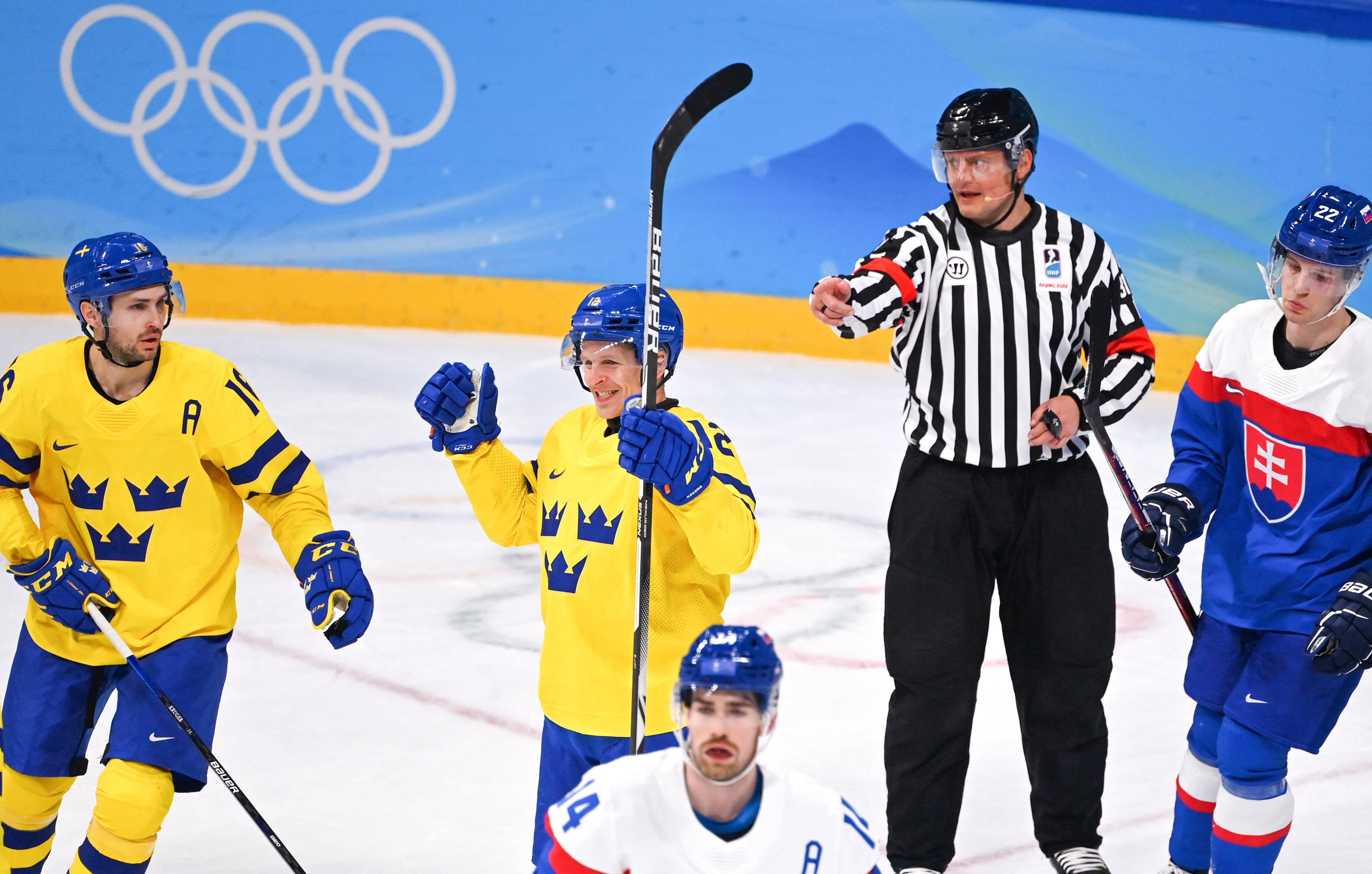 韩国队完胜瑞典队,奥恰洛夫统治全场 韩国队完胜瑞典队,奥恰洛夫统治全场