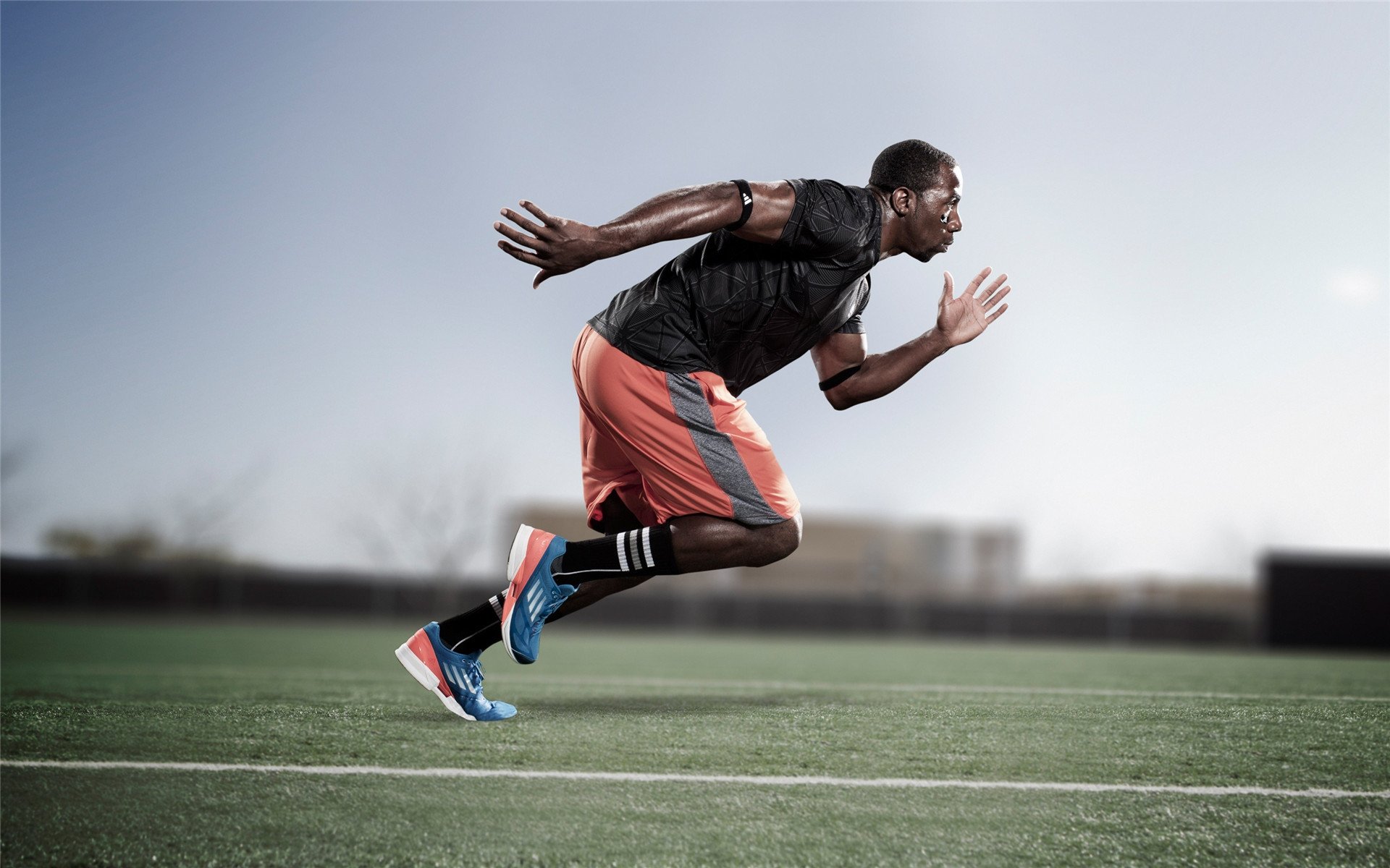 双线狂飙，喀麦隆锋线突刺与萨内赛道统治的平行叙事