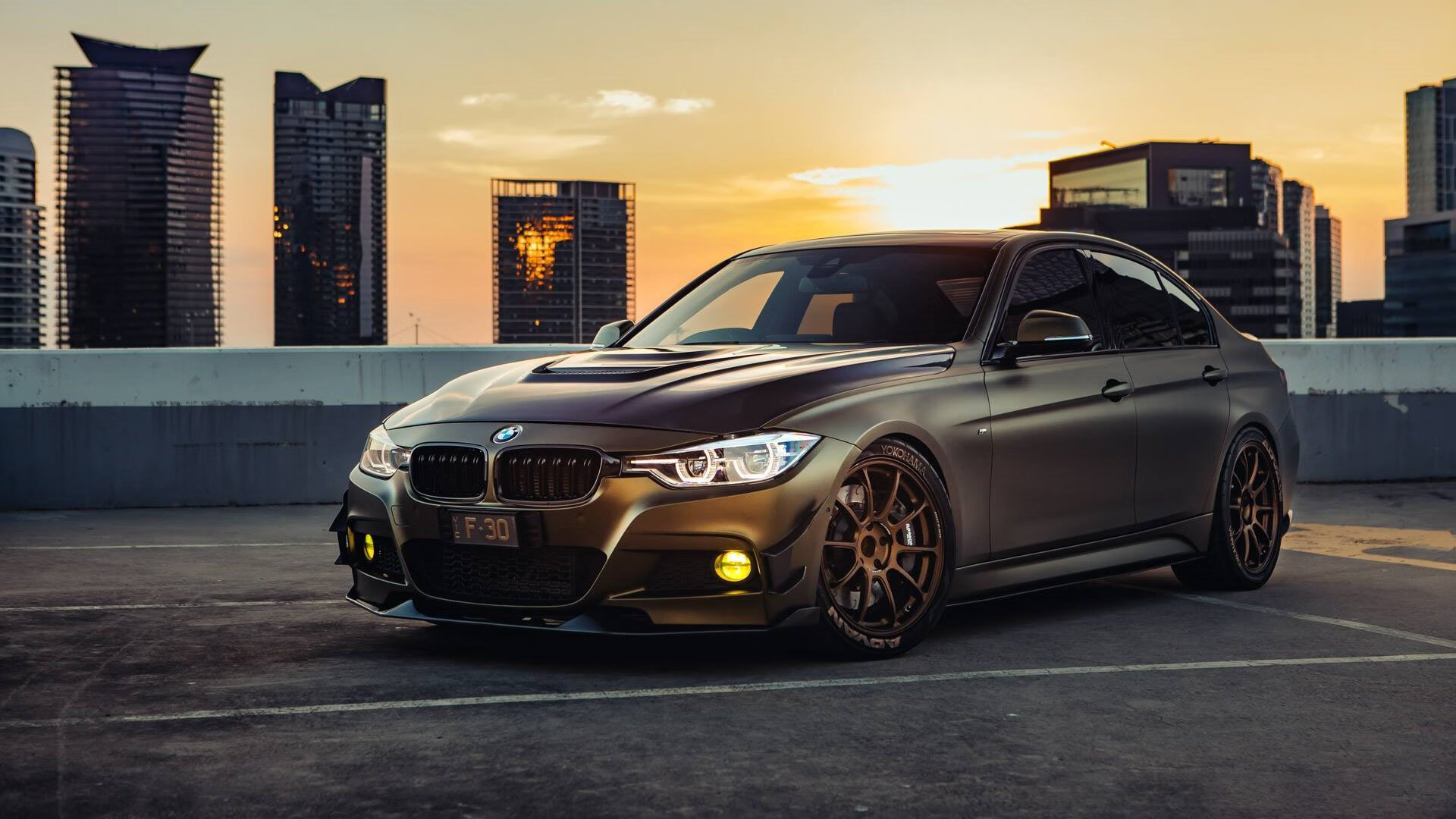 七秒钟，四十八分钟，米切尔用两厘米的突破划下胜负刻度